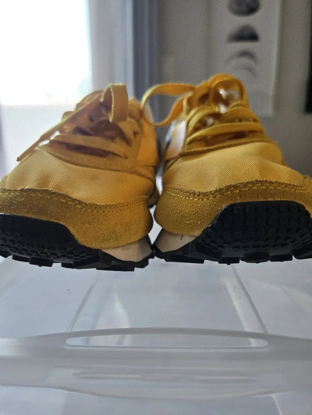 Reebok bold secure look